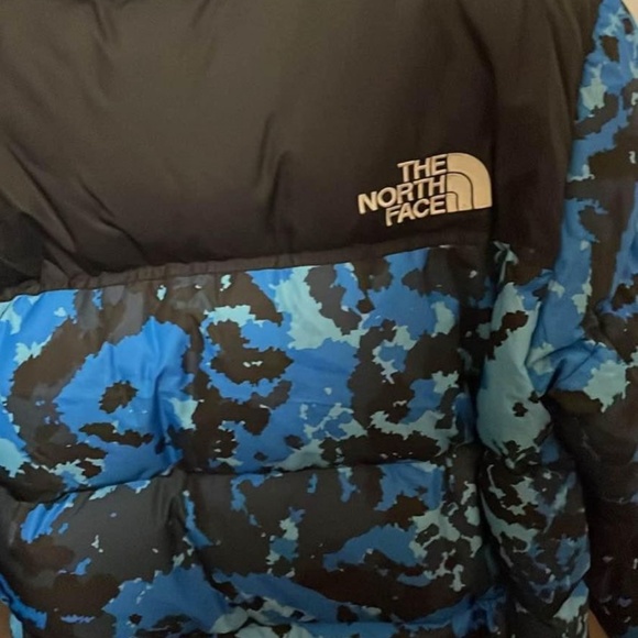 North face women’s puffer 700 - Picture 3 of 3